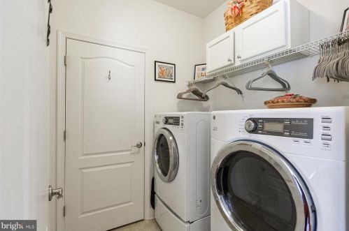 1700 Speedwell Rd, Lancaster PA  17601-4628 exterior