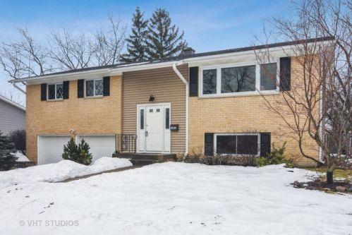 1051 Plate Dr, Palatine, IL 60074-7256