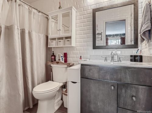 2272 Oakland Way, Denver CO 80014-1108 exterior