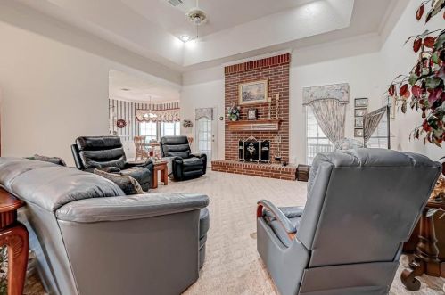 6009 Longmire Trl, Conroe TX  77304-4866 exterior