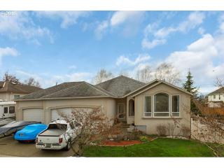 3825 202nd Ave, Interlachen OR  97024-7805 exterior