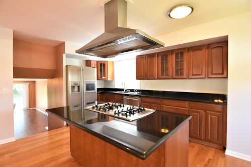 1702 Waterman Ave, Arlington Hts IL  60004-4214 exterior