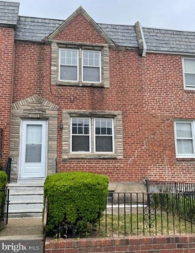 5248 Glenloch St, Philadelphia, PA 19124-1546
