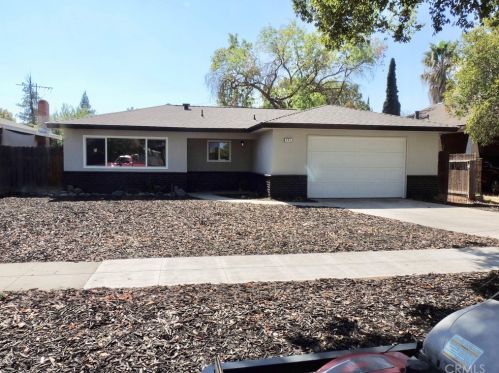 151 Vassar Ave, Fresno, CA 93705-4650