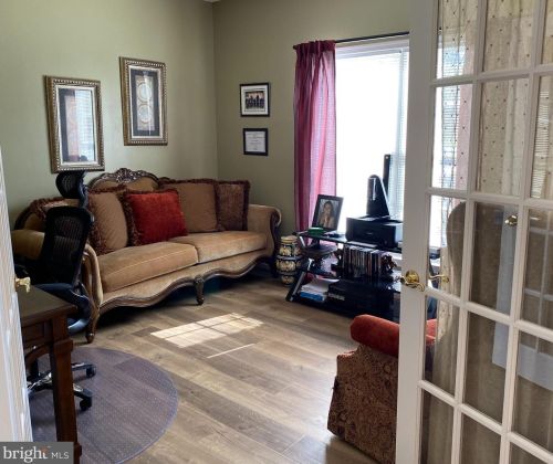 384 Turnberry Dr, Charles Town WV  25414-3930 exterior