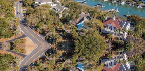 55 Waterway Island Dr, Isle Of Palms SC  29451-2728 exterior