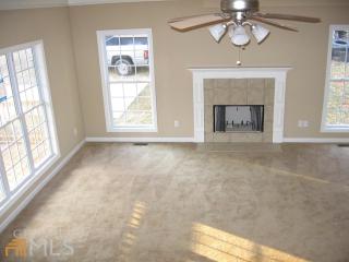 1578 Snapfinger Rd, Decatur GA  30032-5160 exterior