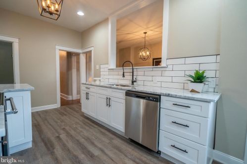 131 Ross St, Lancaster PA  17602-1926 exterior