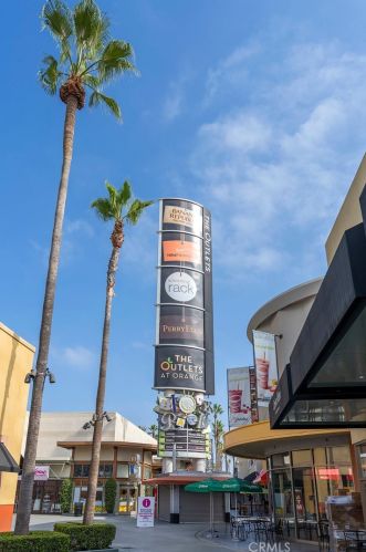 2130 Spinnaker St, Anaheim CA  92802-4930 exterior