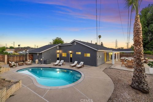 6545 Canterwood Rd, La Verne, CA 91750-1213