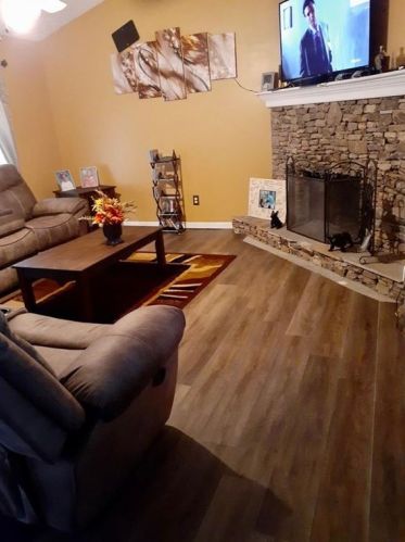 20 Dove Point Cir, Porterdale, GA 30016-4264