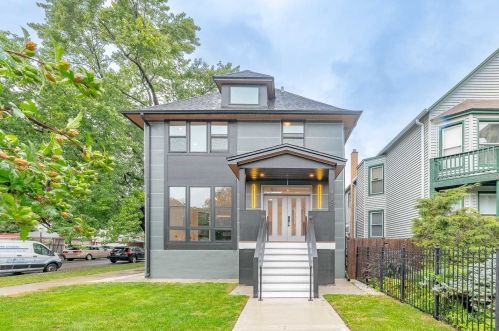 4200 Monticello Ave, Chicago, IL 60618-2014