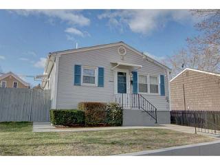 11 Wolfe St, Providence, RI 02909-5809
