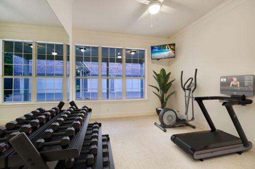 3001 Chatelaine Dr, Austin TX  78746-6895 exterior