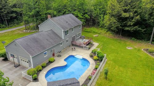 41 Rosswood Green Ln, Rome, ME 04963-4806