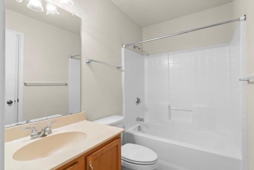 2431 Arbor Ct, Irving TX  75060-6568 exterior