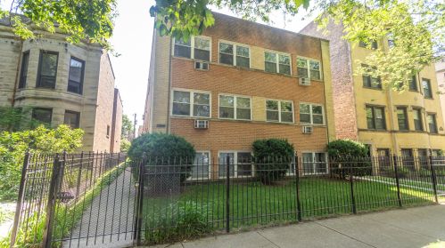 4623 Paulina St, Chicago, IL 60609-3266