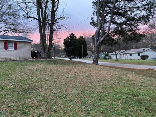 27 Valerie Cir, Hiram, GA 30141-4941
