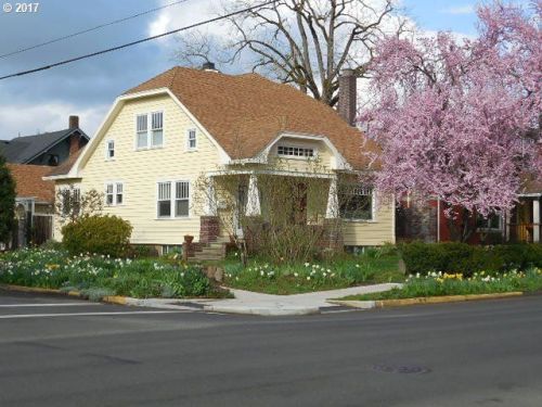 603 Walnut St, Beaverton OR  97123-4529 exterior