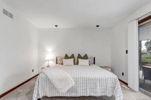 8022 Hinsdale Pl, Englewood CO  80112-1829 exterior