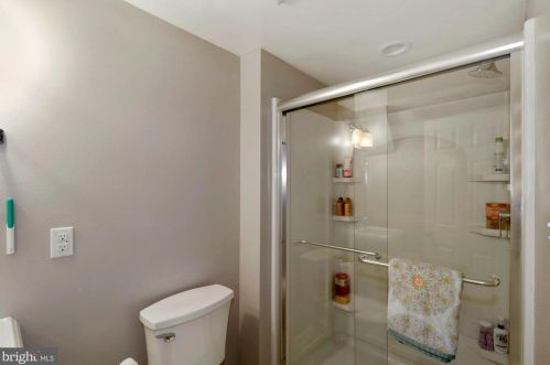 841 Cedar Ave, Tavistock NJ 08033-1011 exterior