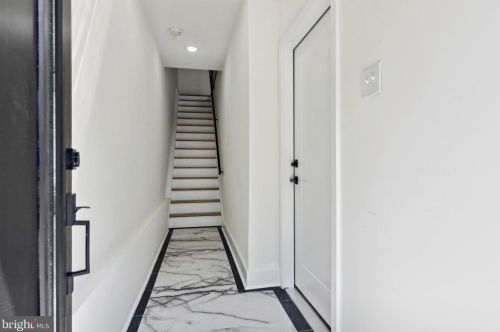 2828 Livingston St, Philadelphia, PA 19134-4721