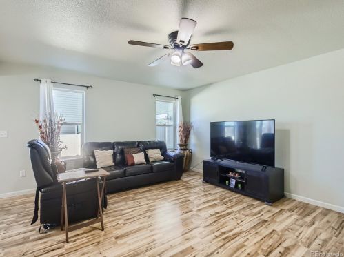 3504 Willow Dr, Greeley, CO 80620-9236