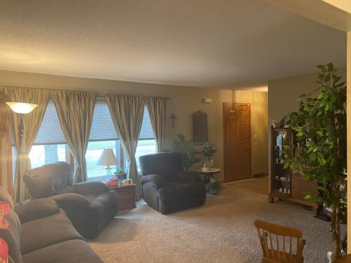 433 Countryside Ln, Nelson, IL 61021-3965