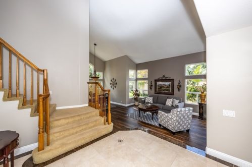 1098 Rexford Ln, Anaheim CA  92808-2333 exterior