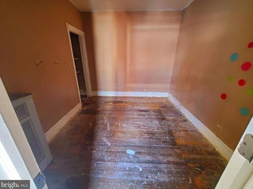 4647 Front St, Philadelphia PA 19106-2249 exterior