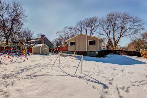 4050 Cinnabar Dr, Saint Paul MN  55122-2917 exterior