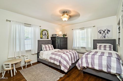 1428 Andenes Dr, Glendale CA  91208-1911 exterior