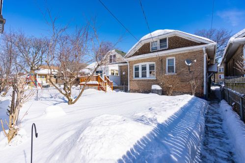 3612 Wesley Ave, Forest View, IL 60402-3861