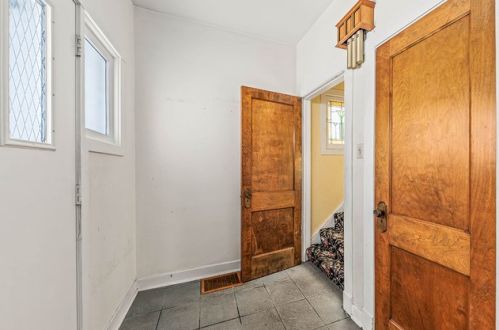 1828 Highland Ave, Forest View, IL 60402-2054