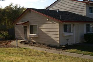1030 Spring Valley Cmn, Livermore, CA 94551-6758
