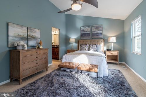 125 Kinsman View Cir, Silver Spring MD 20901-1600 exterior