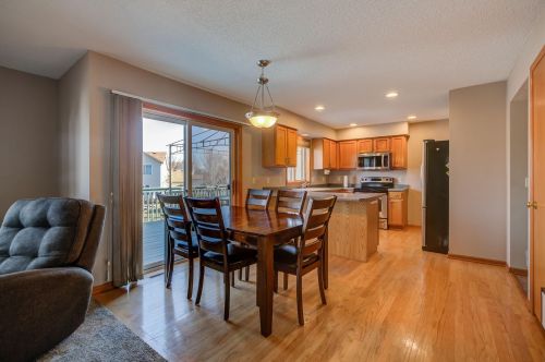 679 Falcon Rdg Rd, Saint Paul MN  55125-1457 exterior