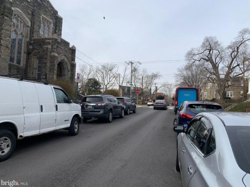 1313 Dyre St, Philadelphia, PA 19124-1916