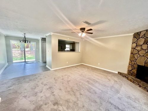 664 Old Manor Rd, Lilburn, GA 30047-3768
