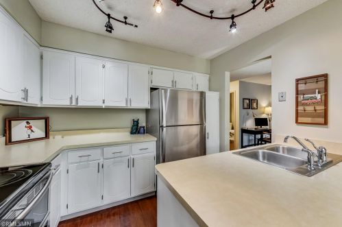1648 Cope Ave, Saint Paul MN  55109-2655 exterior