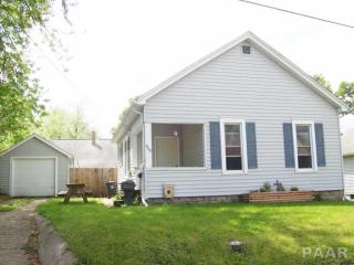 908 Margaret St, Pekin IL  61554-3407 exterior