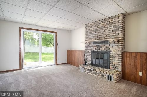 1486 Briarknoll Dr, Saint Paul MN  55112-1975 exterior