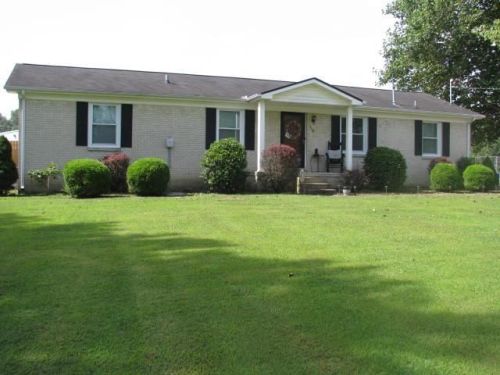 116 Marilyn Dr, Dickson, TN 37055-2713