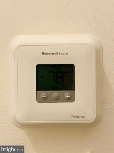 2412 13th St, Philadelphia PA 19133-1128 exterior