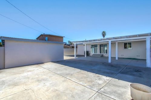 2225 Center St, Anaheim CA  92806-3606 exterior