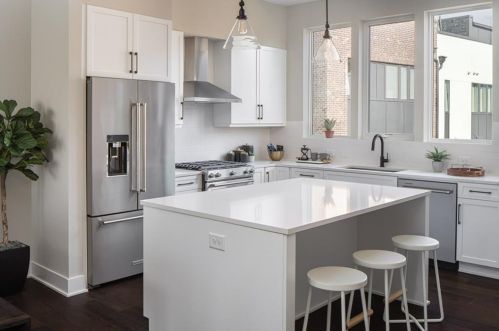 1238 Chelsea Cir, Atlanta, GA 30318-1268