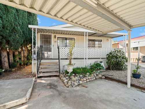 89 Sunset Dr, Vacaville, CA 95687-4003