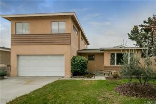 3950 Thornburgh Pl, Torrance, CA 90504-1117