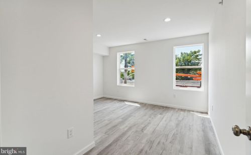 2543 11 St, Philadelphia PA  19133-1413 exterior