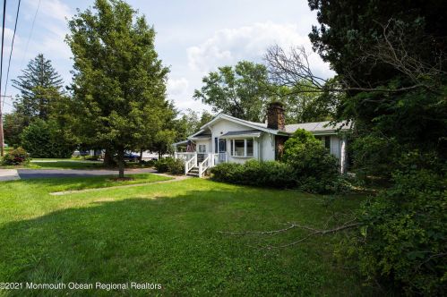50 Washington Ave, Leonardo, NJ 07737-1412